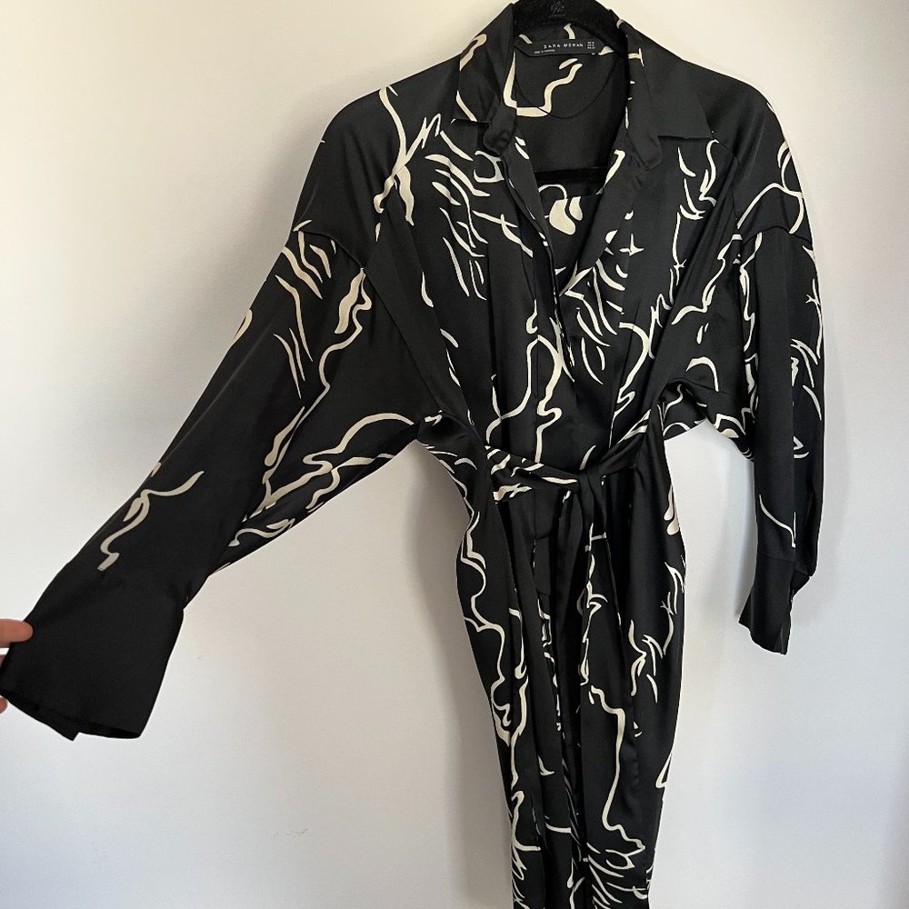 Zara abstract print shirtdress - Size XS
